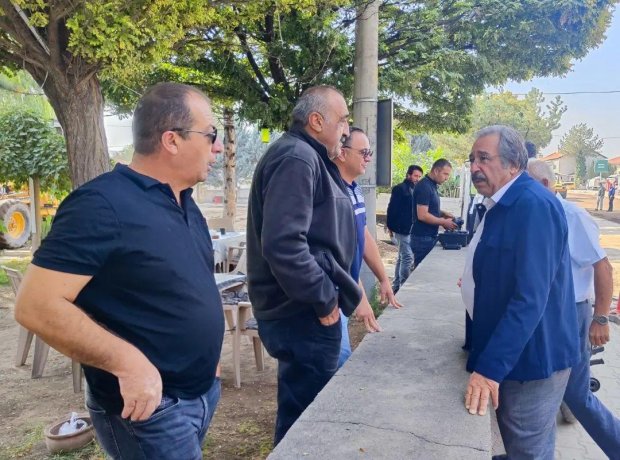 Belediye Başkanımız Mustafa Kenan Sarıtaş, Kapadokya Caddesinde ve Otobüs Terminalinde devam eden sıcak asfalt çalışması öncesi zemin hazırlığı çalışmasını yerinde inceleyip, vatandaşlarımızla sohbet etti.