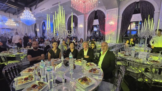 BELEDİYE BAŞKANIMIZ SAYIN MUSTAFA KENAN SARITAŞ'IN GENÇ ÇİFTLERİN MUTLULUĞUNA ORTAK OLDU