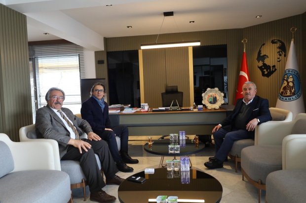 ÜRGÜP ESNAF KREDİ KEFALET KOOPERATİFİ VE ÜRGÜP HALK BANKASI’NDAN BAŞKANIMIZA ZİYARET