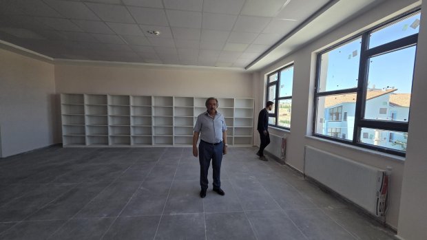 16 DERSLİKLİ YENİ KIZ MESLEKİ VE TEKNİK ANADOLU LİSEMİZ
