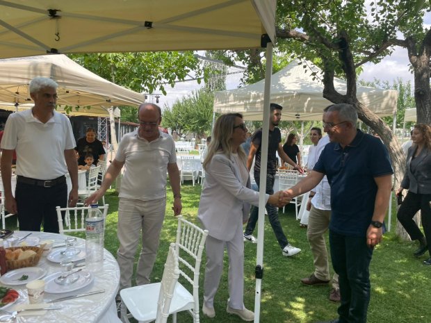 Belediye Başkanımız Sayın Mustafa Kenan Sarıtaş, TÜRKAV Türkiye Kamu Çalışanları Kalkındırma ve Dayanışma Vakfı Nevşehir Şubesi tarafından düzenlenen programa katıldı.
