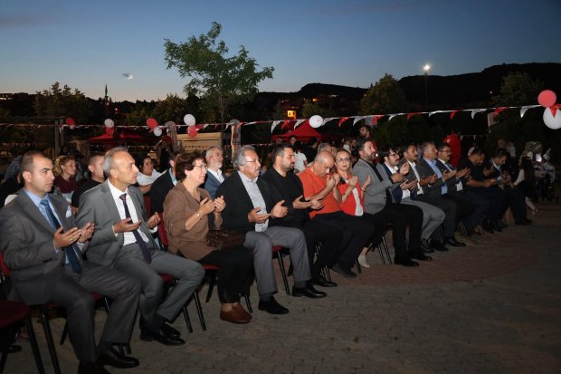 KAYSERİ VAKIFLAR BÖLGE MÜDÜRLÜĞÜ TARAFINDAN AVANOS'TA TOPLU SÜNNET ŞÖLENİ GERÇEKLEŞTİRİLDİ