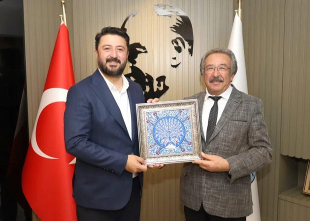 AK Parti Milletvekilleri Sn. Emre ÇALIŞKAN ve Sn. Süleyman ÖZGÜN ile birlikte AK Parti Heyetinden Başkanımıza Ziyaret