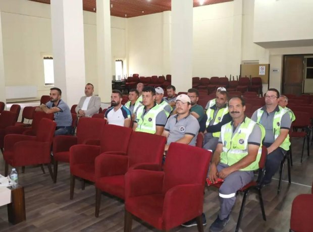 Otopark görevlilerimize iş sağlığı ve güvenliği eğitimi verildi.