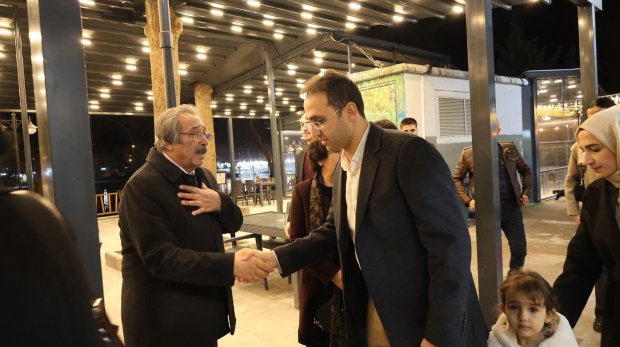 Belediye Başkanımız Sayın Mustafa Kenan Sarıtaş ve Avanos Kaymakamımız Sayın Osman Bilici kamu personelleri ile Sosyal Tesislerimizde bir araya geldi.