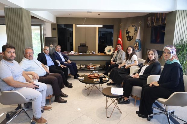 Nevşehir Vali Yardımcısı ve İl Özel İdaresi Genel Sekreteri Sayın Hüseyin Çam, Nevşehir Vali Yardımcısı Sayın Ramazan Yıldırım ile Nevşehir İl Genel Meclis Başkanı Sayın Serkan Naci Feralan ve beraberindeki heyet Belediye Başkanımız Sayın Mustafa Kenan Sa