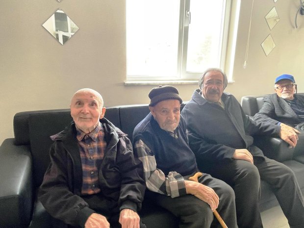 Belediye Başkanımız Sayın Mustafa Kenan Sarıtaş, Hacıbektaş Rıfat Kartal Huzurevini ziyaret etti.