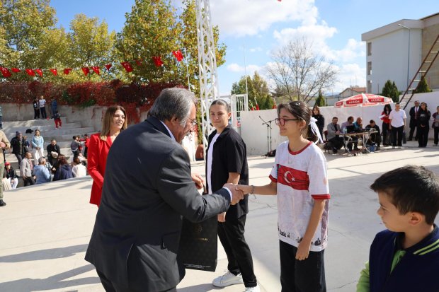 Cumhuriyet Bayramı Avanos’ta Coşkuyla Kutlandı