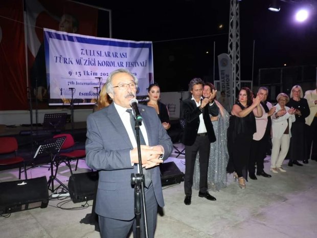 7. ULUSLARARASI TÜRK MÜZİĞİ KOROLAR FESTİVALİ AVANOS'TA GERÇEKLEŞTİRİLDİ.