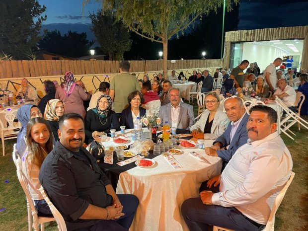 TBMM MHP Grup Başkan Vekili ve Nevşehir Milletvekilimiz Sayın Prof. Dr. Filiz Kılıç, Belediye Başkanımız Sayın Mustafa Kenan Sarıtaş, MHP İl Genel Meclis Üyesi Sayın Murat Öztürk, MHP Avanos İlçe Başkanı Sayın Alparslan Atasoy ve Belediye Meclis Üyelerimi