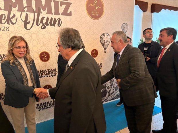 Belediye Başkanımız Sayın Mustafa Kenan Sarıtaş, Topuzluhan'da gerçekleştirilen Nevşehir il protokolü bayramlaşma programına katıldı.