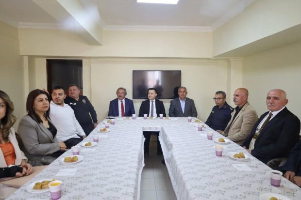 Avanos’ta kurumlar arası resmi bayramlaşma programı gerçekleştirildi.
