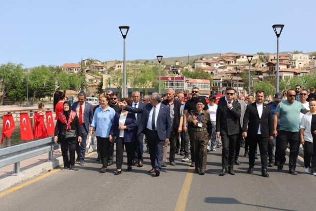 19 Mayıs Atatürk'ü Anma Gençlik ve Spor Bayramı Kutlamaları Bayrak Yürüyüşü ile Başladı