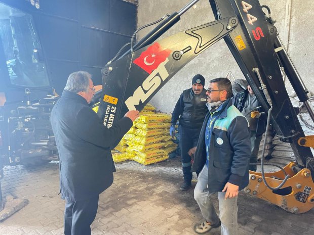 BELEDİYE BAŞKANIMIZ SAHADA ÇALIŞMALARI YERİNDE İNCELEDİ
