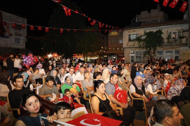 15 Temmuz Demokrasi ve Millî Birlik Günü, ilçemizde büyük bir coşku ve anlam yüklü bir programla anıldı.