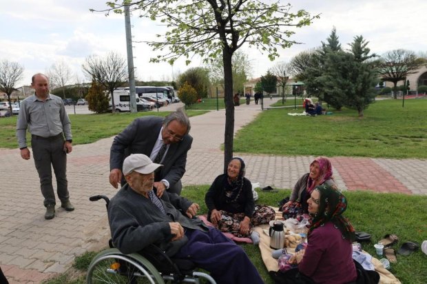 Hıdırellez Şenliği, belediyemizin organizasyonuyla yoğun ilgi ve katılımla coşkulu bir şekilde gerçekleştirildi.