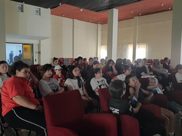 “Aya Sihirli Yolculuk'' isimli animasyon sinema filmi gösterime sunuldu.