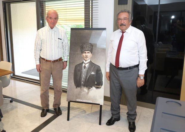 Belediye Başkanımız Sn Mustafa Kenan Sarıtaş'a Hayırlı Olsun Ziyaretleri Devam Ediyor.