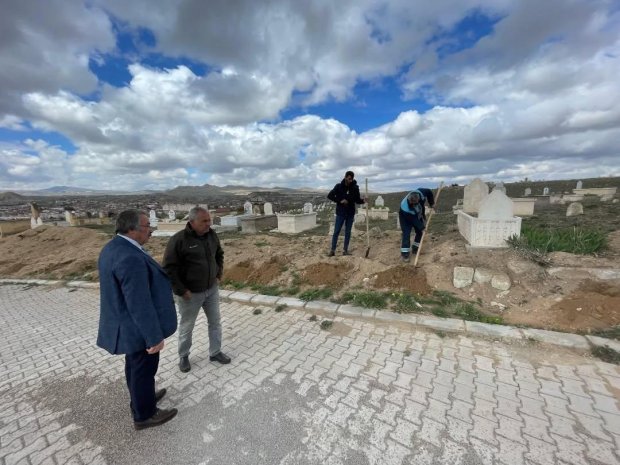 Belediye Başkanımız Sn. Mustafa Kenan Sarıtaş, belediyemizin çalışma alanlarını ziyaret ederek sahada incelemelerde bulundu.