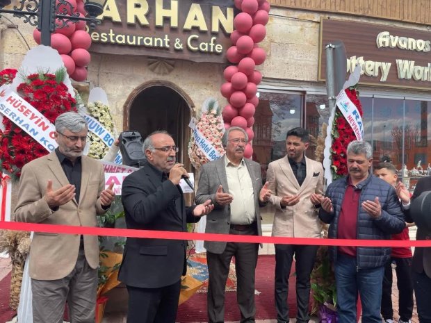 Belediye Başkanımız Sn. Mustafa Kenan Sarıtaş, Sarhan Alacarte Restaurant’ın açılış törenine katılarak açılışını gerçekleştirdi.