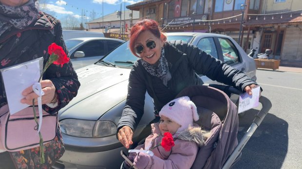 8 MART DÜNYA KADINLAR GÜNÜ KUTLANDI