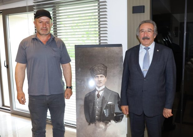 Belediye Başkanımız Sn Mustafa Kenan Sarıtaş'a Hayırlı Olsun Ziyaretleri Devam Ediyor
