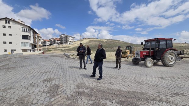 BELEDİYE BAŞKANIMIZ HAFTA SONU SAHADA DEVAM EDEN ÇALIŞMALARI İNCELEDİ