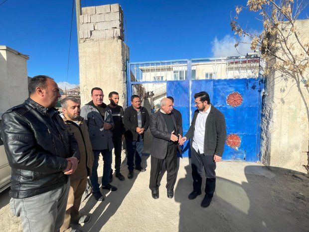 Belediye Başkanımız Mustafa Kenan Sarıtaş, Belediye personelimiz Ahmet Demirbaş’ın Niğde Kiledere beldesindeki taziye evine ziyarette bulundu.