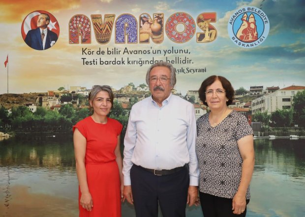 MHP Kadın Kolları Heyeti Belediye Başkanımızı Makamında Ziyaret Etti