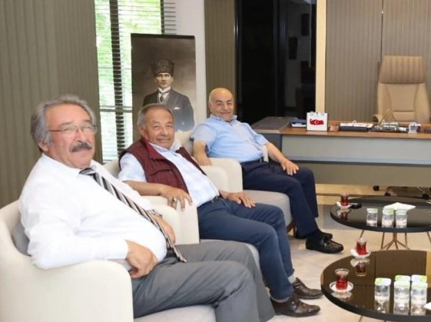 Eski Nevşehir Milletvekili Sn. Abdulkadir Baş, Belediye Başkanımızı Ziyaret Etti