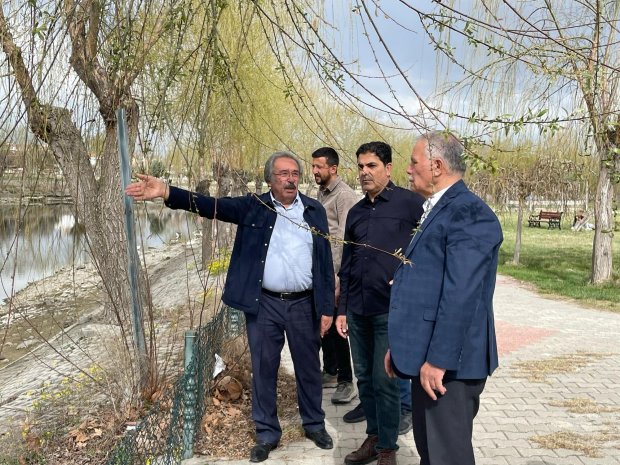 Kızılırmak yatağında iş makineleri ile gerçekleştirilecek olan ıslah çalışmalarıyla birlikte nehir yatağı temizlenerek, görüntü kirliliği de ortadan kaldırılacak.