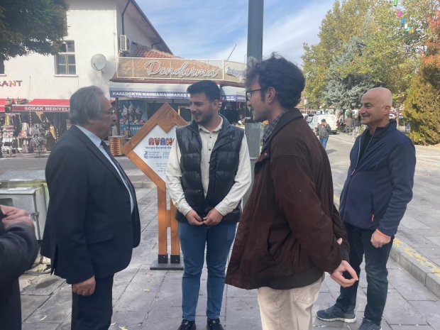 Belediye Başkanımız Sayın Mustafa Kenan Sarıtaş, belediyemiz tarafından yürütülen ağaç dikim çalışmalarını yerinde inceledi.