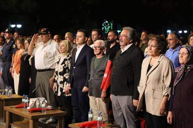 15 Temmuz Demokrasi ve Millî Birlik Günü, ilçemizde büyük bir coşku ve anlam yüklü bir programla anıldı.