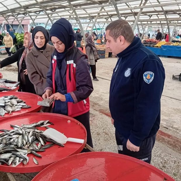 Zabıta Müdürlüğü ekiplerimiz, ilçe gıda tarım müdürlüğü ekibleri ile birlikte Su Ürünleri satışı yapan iş yeri denetimi yaptılar.