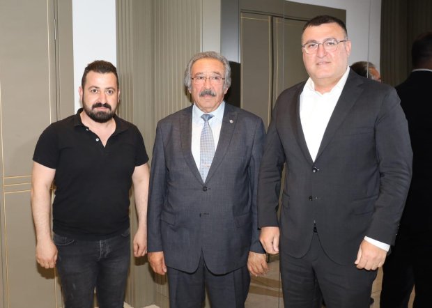 Belediye Başkanımız Sn Mustafa Kenan Sarıtaş'a Hayırlı Olsun Ziyaretleri Devam Ediyor