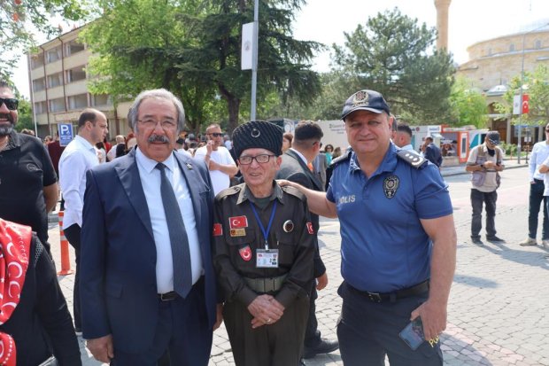 19 Mayıs Atatürk'ü Anma Gençlik ve Spor Bayramı Kutlamaları Bayrak Yürüyüşü ile Başladı