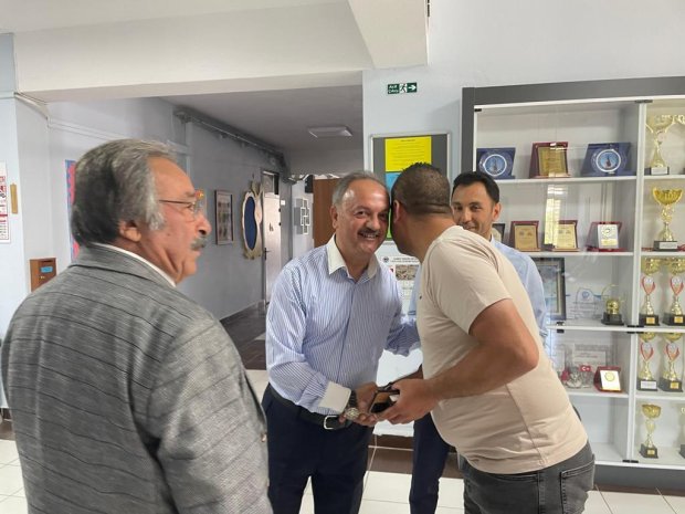Belediye Başkanımız Sayın Mustafa Kenan Sarıtaş ilçemiz Ahmet Ergün Ortaokulunda düzenlenen bilim şenliğine katıldı.