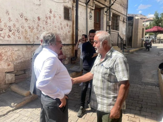 Belediye Başkanımız Mustafa Kenan Sarıtaş Çarşı esnaflarını ziyaret edip hayırlı işler diledi sohbet etti.