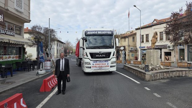 ARAÇ FİLOMUZA BÜYÜK BİR GÜÇ DAHA EKLENDİ YENİ TIR ÇEKİCİMİZ AVANOS’A HAYIRLI OLSUN