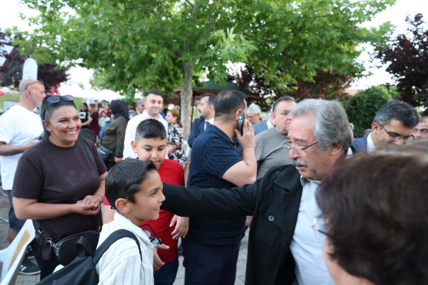 KAYSERİ VAKIFLAR BÖLGE MÜDÜRLÜĞÜ TARAFINDAN AVANOS'TA TOPLU SÜNNET ŞÖLENİ GERÇEKLEŞTİRİLDİ