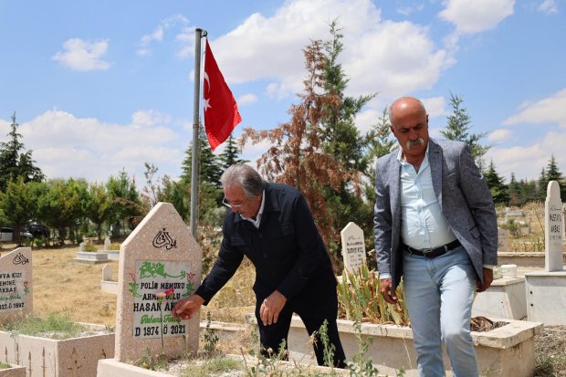 15 TEMMUZ DEMOKRASİ VE MİLLÎ BİRLİK GÜNÜ'NDE AZİZ ŞEHİTLERİMİZ DUALARLA YÂD EDİLDİ