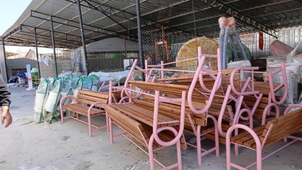 İç Anadolu Belediyeler Birliğinden Avanos'a Bank ve Ayaklı Çöp Kovası Desteği