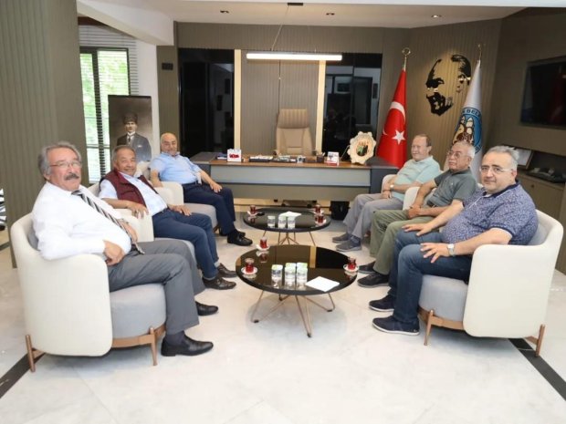 Eski Nevşehir Milletvekili Sn. Abdulkadir Baş, Belediye Başkanımızı Ziyaret Etti