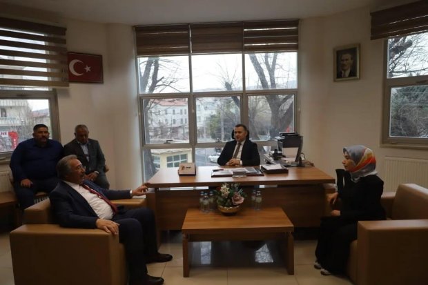 Avanos’ta kurumlar arası resmi bayramlaşma programı gerçekleştirildi.
