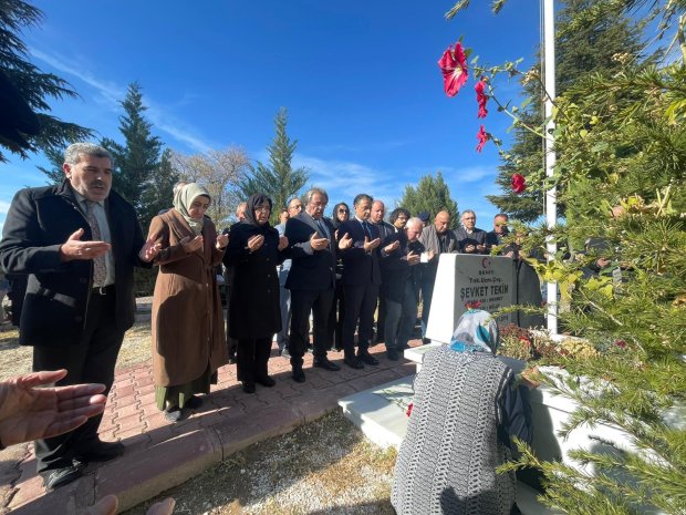 Avanoslu hemşehrimiz Tankçı Uzman Çavuş Şevket Tekin’in şehadetinin 6. yıl dönümü dolayısıyla Mevlid-i Şerif programı düzenlendi.
