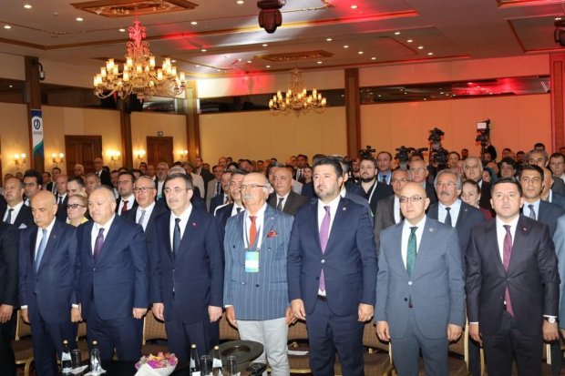 Belediye Başkanımız Sayın Mustafa Kenan Sarıtaş “Uluslararası Jeotermal Yatırımcılar Zirvesi”ne katıldı.