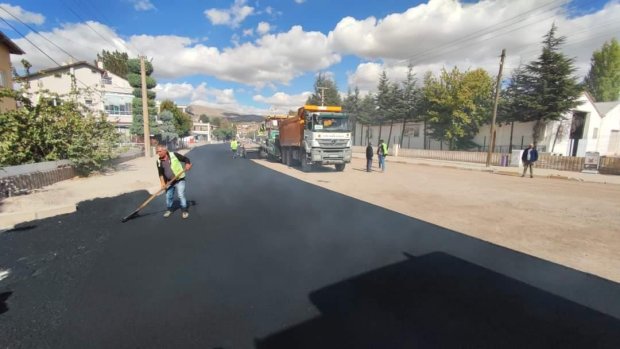 Belediye Başkanımız Mustafa Kenan Sarıtaş Otobüs Terminali ve Kapadokya Caddesindeki çalışmaları yerinde inceledi.