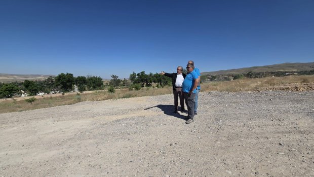 BELEDİYE BAŞKANIMIZ SAHADAKİ ÇALIŞMALARI YERİNDE İNCELEDİ
