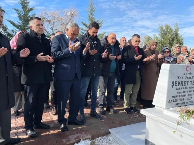 Avanoslu Hemşehrimiz Tankçı Uzman Çavuş Şevket Tekin için Mevlid-i Şerif programı düzenlendi.