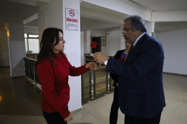 BELEDİYE BAŞKANIMIZ, KADIN PERSONELLERİMİZİN 8 MART DÜNYA KADINLAR GÜNÜNÜ KUTLADI